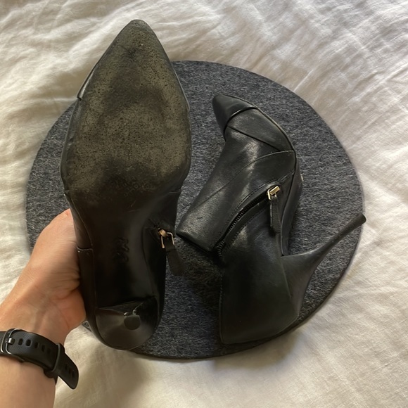Tory Burch 7.5 Black Booties - Picture 5 of 5